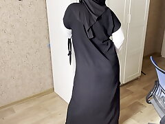 Lux Eva, Muslim Teen, Jerks Off in Her Hijab