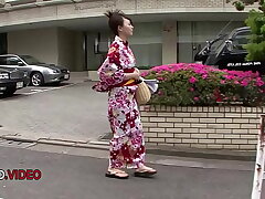 Japanese Beauty Nozomi Hazuki's Passionate Creampie